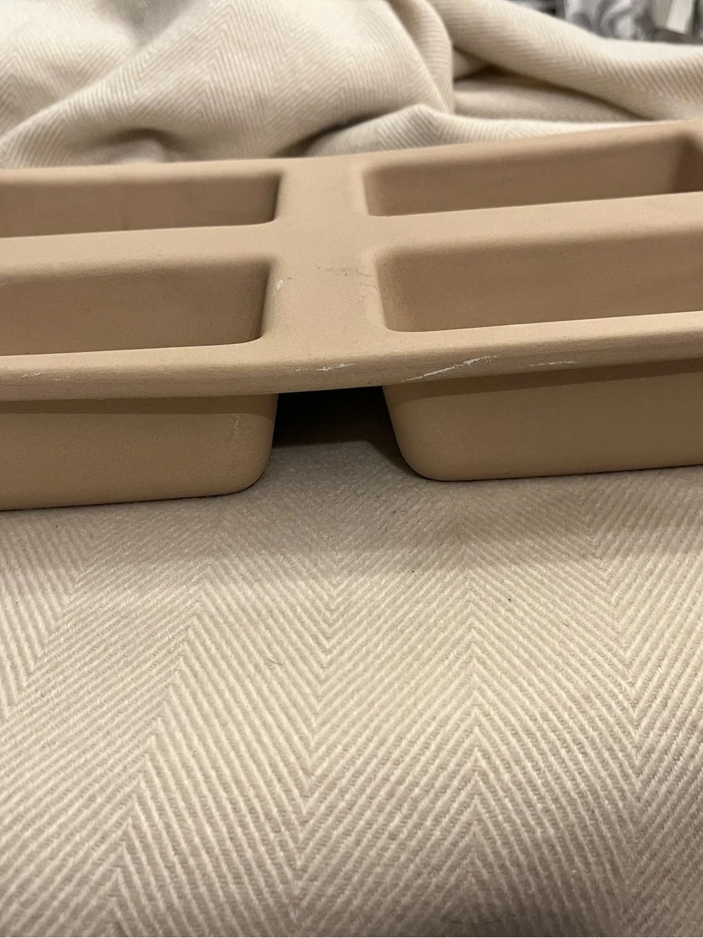 Pampered Chef-Family Heritage Stoneware- 4 Loaf Mini Loaf Pan #060308